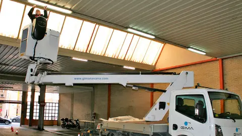 Cambio de luces en la antigua estaci&oacute;n de autobuses de Tudela