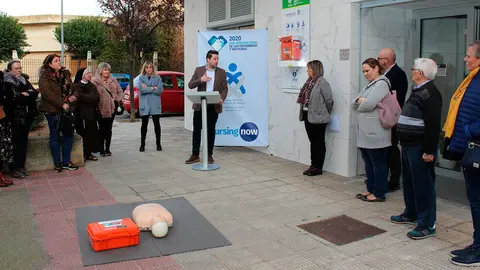 Tudela cuenta con un nuevo desfibrilador semiautom&aacute;tico en la sede del Colegio de Enfermer&iacute;a