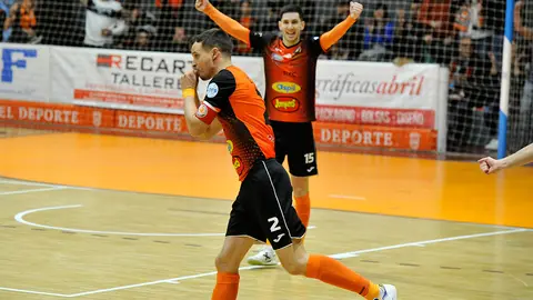David Garc&iacute;a celebra su segundo gol particular