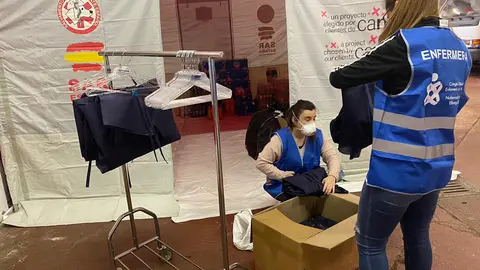 Voluntarias preparacion batas