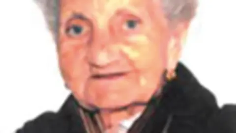 &Aacute;ngela Rodr&iacute;guez Bayo