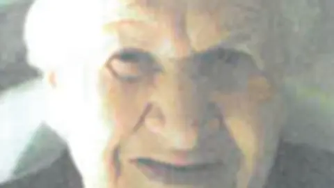 &Aacute;ngela Calvo Mart&iacute;nez