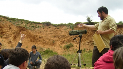 En San Juan de la Pe&ntilde;a, con un monitor medioambiental