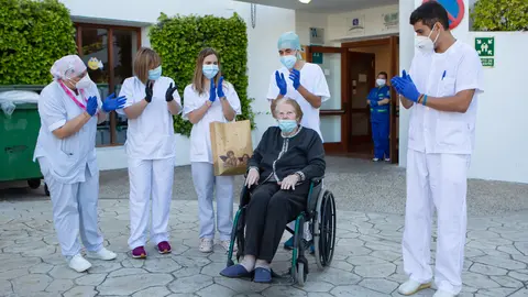Im&aacute;genes de la despedida de las &uacute;ltimas personas residentes en el Balneario de Fitero 4