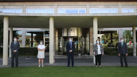 Clinica Universidad de Navarra acuerdo Colegio Medicos, Enfermeria y Farmacia