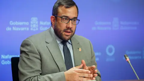 Javier Rem&iacute;rez explica las novedades del Canal de Navarra