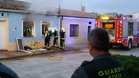 Incendio en una vivienda de Rada