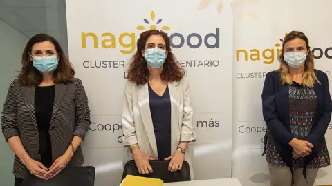 Berta Anaut (Beripan), Maite Muruz&aacute;bal (Grupo AN y Presidenta de NAGRIFOOD) y Sandra Aguirre (gerente de NAGRIFOOD) Foto de V&iacute;ctor Ru&iacute;z