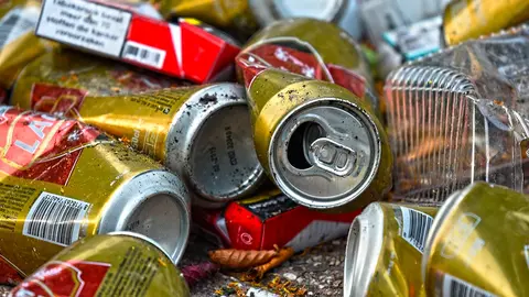 basura residuos latas