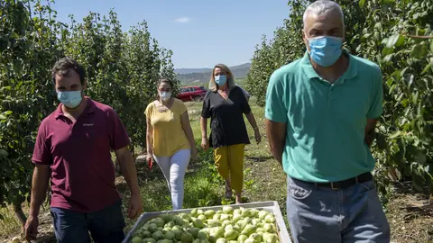 Eva Hita y Elisa Garrido con la cooperativa El Raso-min