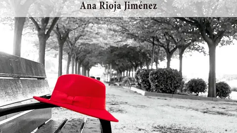 Historias de tres mujeres con sombrero rojo