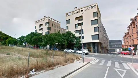 Parcela en la calle de las Alhemas de Tudela donde podr&iacute;a instalarse la gasolinera