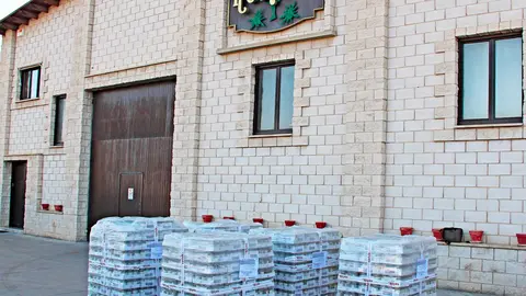 Donaci&oacute;n de casi 5.000 botes de Guisantes Rosara al Natural al Banco de Alimentos de Navarra