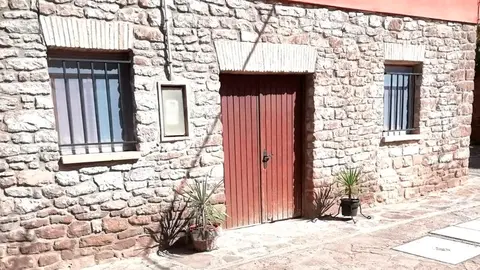 La nueva tienda de Urri&eacute;s se localiza en el antiguo horno de pan del municipio