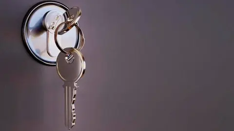 llave cerraja puerta cerrajero abrir llaves cerrajero