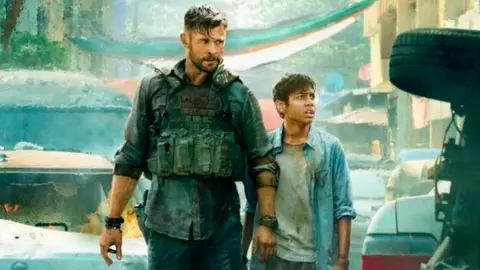 Chris Hemsworth en Misi&oacute;n de Rescate
