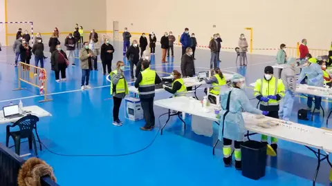 PCR en el polideportivo de Murchante