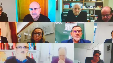 Reuni&oacute;n de Patronato FTM para aprobaci&oacute;n del presupuesto y plan 2021.
De arriba abajo y de izquierda a derecha: Juanjo Borque Ram&oacute;n, patrono electo. Julio Zaldivar Sanz, gerente. Eusebio Hernandez Sola, obispo Di&oacute;cesis Tarazona. Javier Bernal Gimeno, vicario de la Di&oacute;cesis de Tarazona. Juan Antonio S&aacute;nchez Quero, presidente DPZ y presidente FTM. M&ordf; Teresa P&eacute;rez Esteban, consejera presidencia DGA. Pedro Feliciano Tabuenca, diputado DPZ. Luis Jos&eacute; Arrechea Silvestre, alcalde Tarazona. Ignacio Tom&aacute;s C&aacute;novas, de&aacute;n Catedral Tarazona. Miguel Antonio Franco Garza, can&oacute;nigo archivero Catedral de Tarazona. M&ordf;. Sancho Abarca Menj&oacute;n, directora general de Patrimonio DGA.