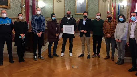 El acto ha contado con la asistencia del alcalde Alejandro Toquero, ediles de los distintos grupos con representaci&oacute;n pol&iacute;tica y el Jefe de la Polic&iacute;a Local