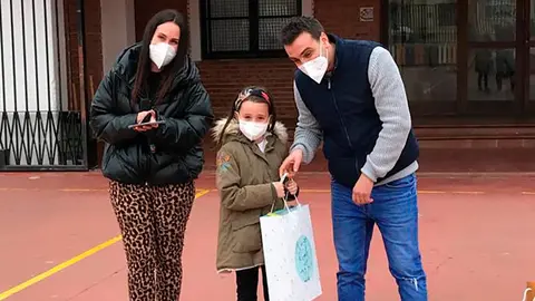 VIII Concurso de dibujo infantil &lsquo;colaboro con mi familia en Navidad&rsquo; Paula Ruiz