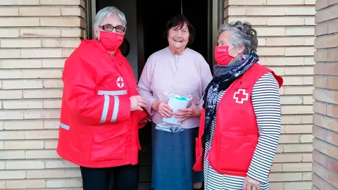 Un total de 92 personas mayores de 65 a&ntilde;os recibieron la visita del Voluntariado de Cruz Roja en Cintru&eacute;nigo en los d&iacute;as previos a Navidad