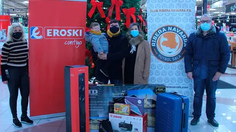Jes&uacute;s Mar&iacute;n gana la Cesta de Navidad del Ribera Navarra FS