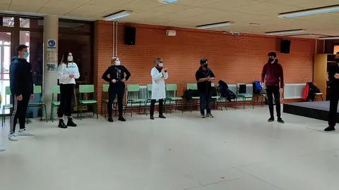 Taller de percusi&oacute;n corporal con Txus Egu&iacute;laz en el IES Valle del Ebro