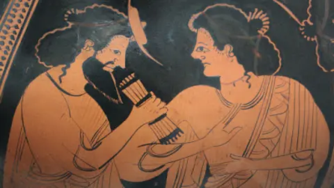 Hermes y Maia, &aacute;nfora de la &Aacute;tica, 500 aC