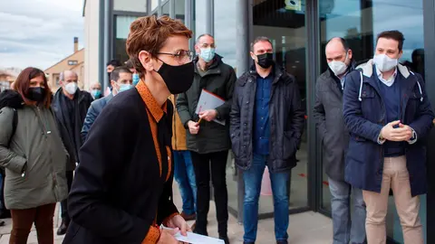 La Presidenta, a su llegada a la sede de la Mancomunidad de la Ribera