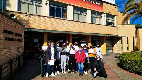 IES Benjam&iacute;n entrega dipolomas DELF 1