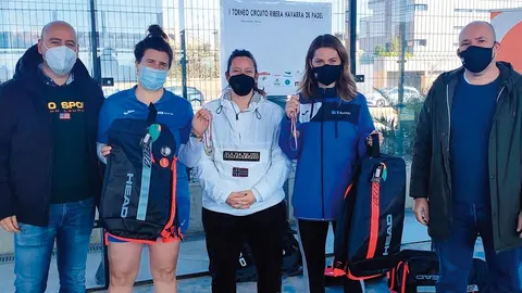 Campeonas primera categor&iacute;a padel