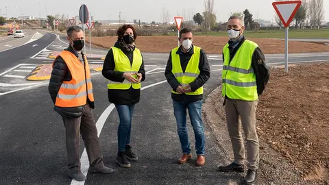De izda a dcha director de obra, consejera G&oacute;mez, Gil y Rebol&eacute;
