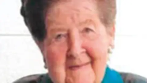 Rosa Jara Vicu&ntilde;a