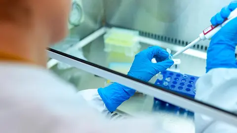laboratorio qu&iacute;mica qu&iacute;mico i+D investigaci&oacute;n ciencia