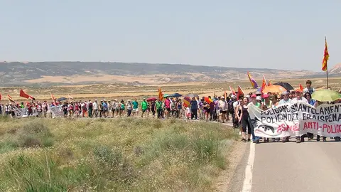 Imagen de archivo de una marcha antipol&iacute;gono en las Bardenas