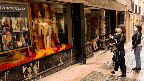 Se est&aacute; dando vida y color a las calles con temas tan queridos como la feria de la Coronaci&oacute;n