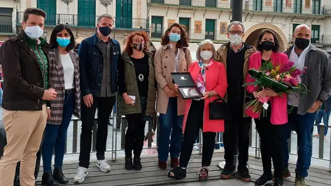 Momento del emotivo homenaje a la librer&iacute;a Julio Mazo