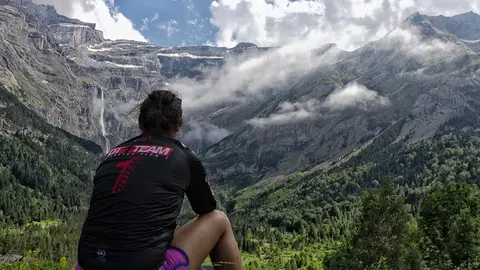 Susana Ruiz Mostazo en Gavarnie, Altos Pirineos, de la regi&oacute;n de Occitania en Francia