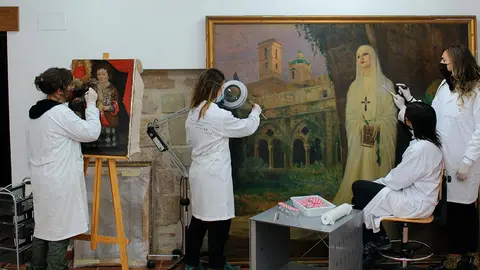 Los alumnos proceden de la Escuela de Conservaci&oacute;n y Restauraci&oacute;n de Bienes Culturales de Arag&oacute;n, que tiene su sede en Huesca, y de la Universidad P&uacute;blica de Valencia