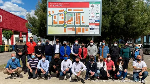 Portada Presentaci&oacute;n de La Asociaci&oacute;n de Comerciantes Parque Comercial La Barrena 1272