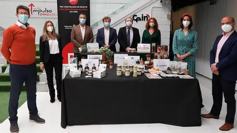 Ocho empresas agroalimentarias se unen para vender eco en Francia BioNavarre