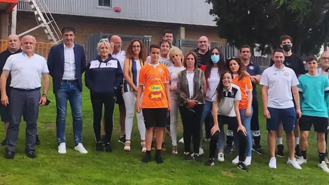 Los voluntarios disfrutaron de una comida de hermandad