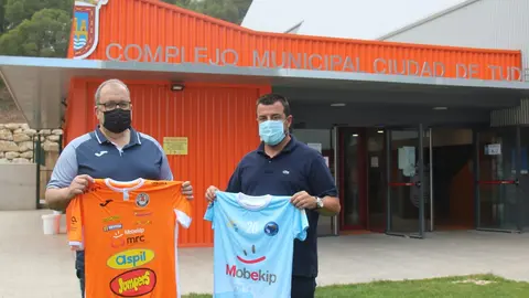 Alberto Ram&iacute;rez, presidente del Ribera y Javier Benavente, responsable del CD Cantera de Cascante