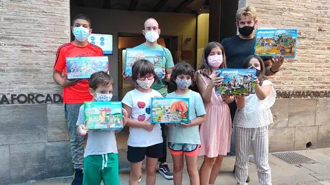 Oussama El Moussati, Adri&aacute;n Sagaseta y Andon Zlatev Georgiev, Noa Arriero del R&iacute;o, Leire y Amaia P&eacute;rez-Nievas y Daniela y Malena Mart&iacute;nez P&eacute;rez