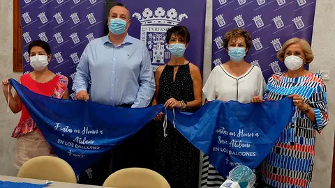 El Ayuntamiento colabora de nuevo con la AECC con la venta de pa&ntilde;oletas