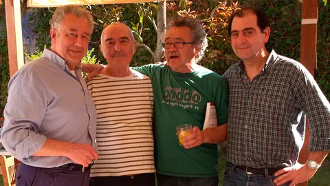 Fito Jim&eacute;nez (2&ordm; por la derecha) en una quedada antinuclear en casa del ya fallecido Mario Gaviria en abril de 2014