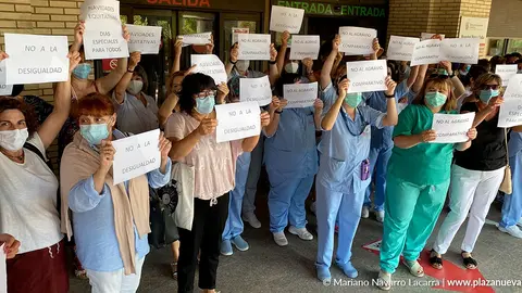 Protesta sanitarios en el Hospita Reina Sof&iacute;a 1
