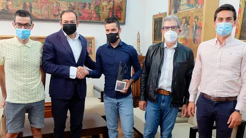 Reconocimiento al deportista paral&iacute;mpico Eduardo Santas