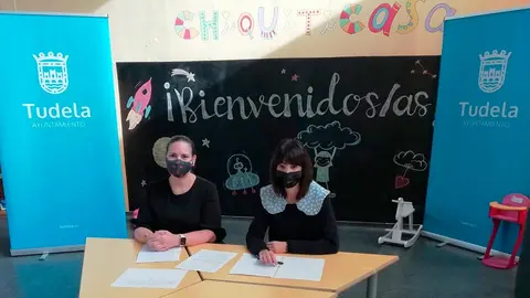 Erika Navarro y Eva Dom&iacute;nguez