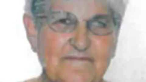 Milagros Navascu&eacute;s Gil
